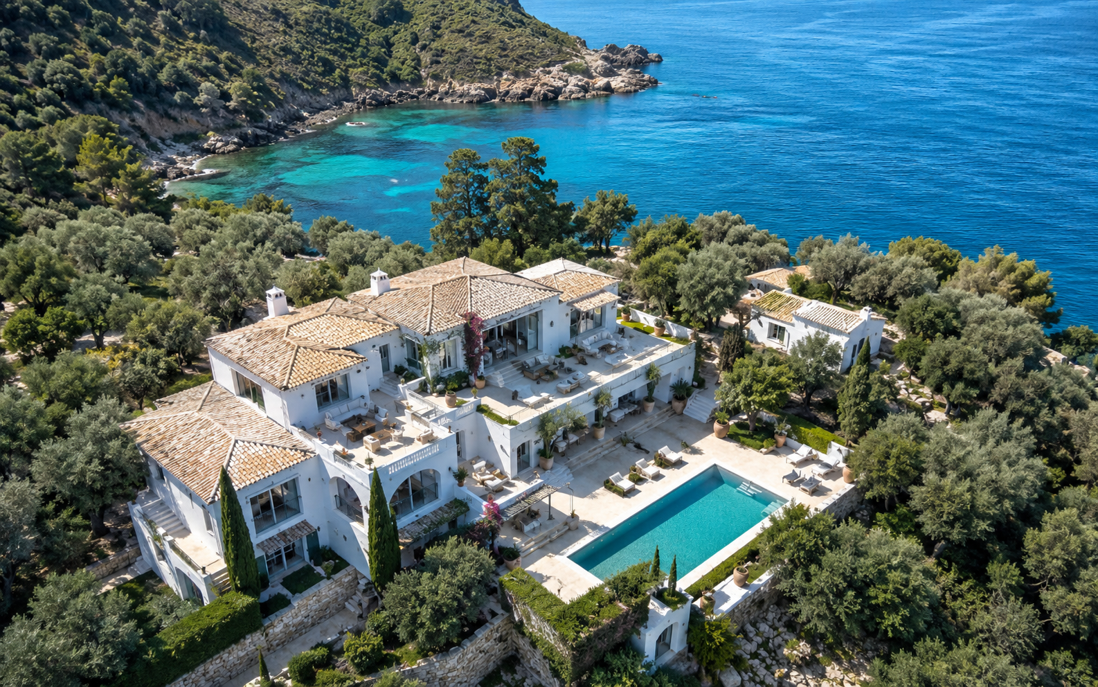 Seaside villa for a family gathering